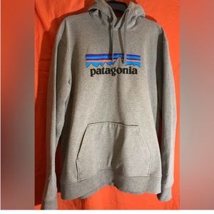 Woman’s Patagonia Uprisal Hoody